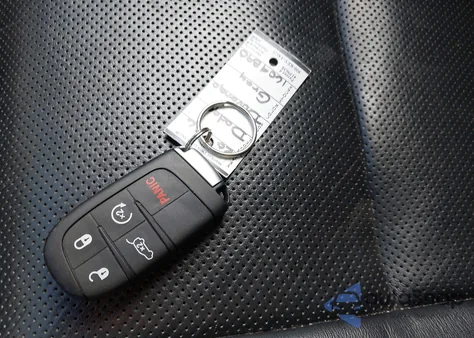 2016 Dodge Durango R/T z USA, uszkodzony, nr VIN 1C4SDJCT6GC468316